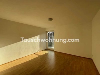 Tauschwohnung: 2 Familienhaus Wohnung 1. OG