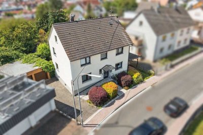 Natur genießen – Zweifamilienhaus mit Gartenidylle