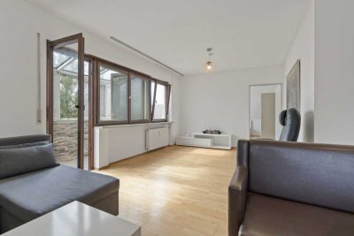 Stadtnah, Stadtklar - Attraktive 2,5-Zimmer-Wohnung mit Balkon, Wintergarten und Außenstellplatz