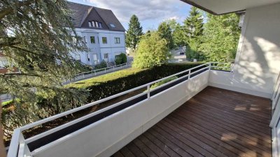 Hochwertig renoviertes 1,5 Zi. App. mit Balkon-Stellplatz-Schwimmbad in Rat.-Hösel ohne Provision