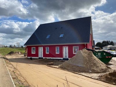 moderne Neubau - Doppelhaushälfte in Grevesmühlen