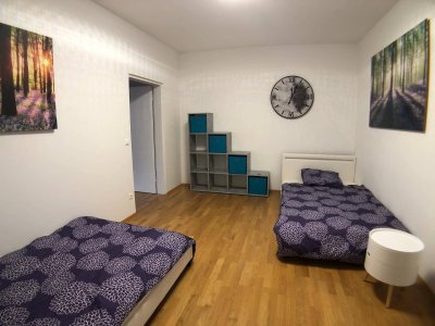Rollstuhlgerechte 5-Zimmer Altstadt-Wohnung mit Aufzug