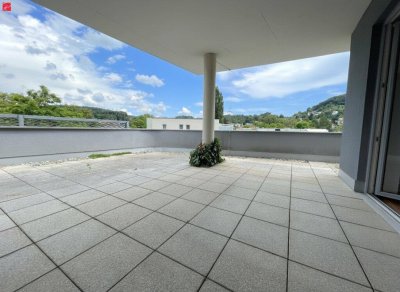 Moderner Singlehit mit großzügiger Dachterrasse