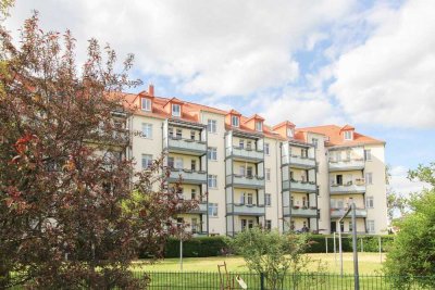 Ihre Kapitalanlage in Cotta: Wohnung mit Balkon zur Gartenseite