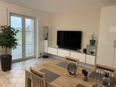 Erstbezug nach Sanierung mit EBK und Balkon: schöne 1-Zimmer-Wohnung in Bruckberg