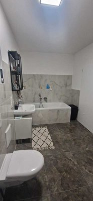 Komfortabel & Zentral �- 3-Zimmer-Wohnung mit Aufzug, Balkon & Super Lage in Bergisch Gladbach