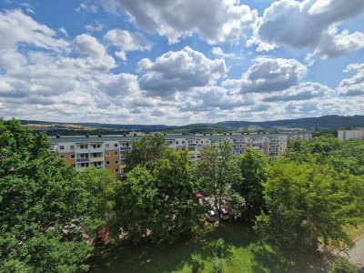 Ruhige Lage, Balkon, Aufzug und Dusche