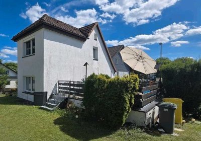 Charmantes Einfamilienhaus mit viel Potenzial in Steinwiesen