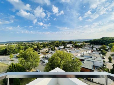 Helles, saniertes Dachgeschoss-Apartment mit Balkon zu vermieten - Perfekter Start ins neue Jahr
