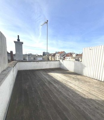 7380 - Südstadt: Gut geschnittene 2-ZKB mit großer Dachterrasse!