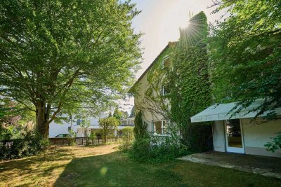 Einfamilienhaus auf großem Grundstück