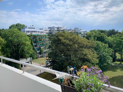 Stilvoll leben in Bogenhausen – Charmante 1-Zimmer-Oase mit großen Balkon