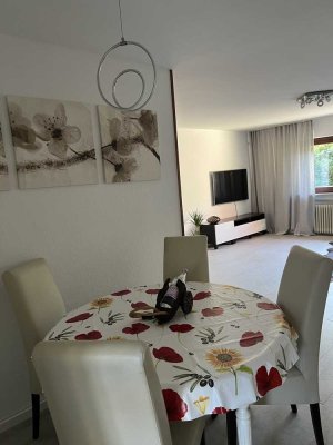 Moderne 2-Zimmer-Wohnung in ruhiger Lage – saniertes Bad, Küche & Möblierung optional