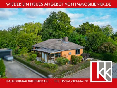 Ein Zuhause mit Wohlfühlfaktor – Bungalow mit großem Garten und Kamin in Königslutter