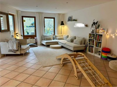 Autoliebhaber Achtung!  4-Zi-WHG + 2 Stellplätze u. Doppelgarage mit Autogrube !Keine Maklergebühr!