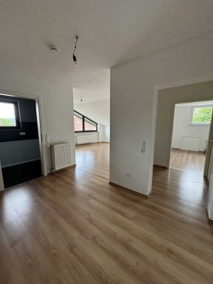 MODERNE WOHNUNG IN GUTER LAGE