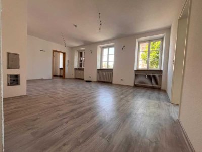 Ansprechende und modernisierte 3-Zimmer-Erdgeschosswohnung mit Einbauküche in Waldmohr