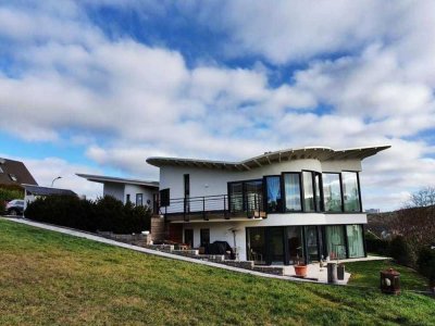 Hochwertige Designer-Villa mit 3 Wohnungen/Einheiten- Bestlage / Neubaugebiet / Wetzlar