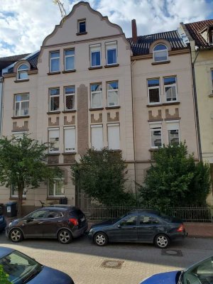 In Hannover: Gepflegte Wohnung mit zwei Zimmern und Balkon