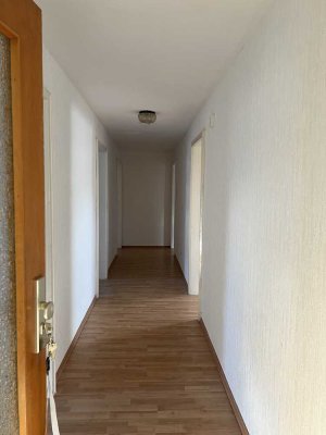 Ruhige Dachgeschoss Wohnung in Oberweier