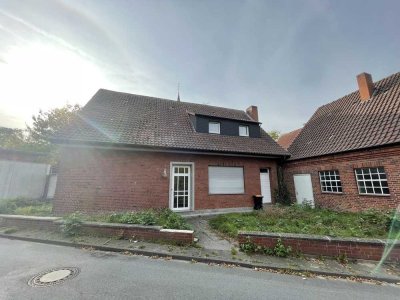Großzügiges Einfamilienhaus, mit Nebengebäude in Münster-Amelsbüren
