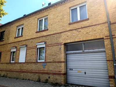 Viel Potenzial: Klinkerhaus mit PV-Anlage, Renovierung & Ausbauoption