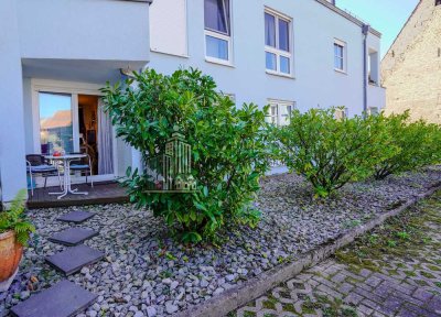 ATIK: Charmante, modernisierte 1,5-Zimmer-Wohnung mit Terrasse und zwei Stellplätzen in ruhiger Lage