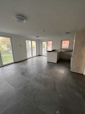 Neubau 3,5-Zimmer-Wohnung mit Balkon/EBK im Zentrum Sindelfingens | 3,5room city-apartment