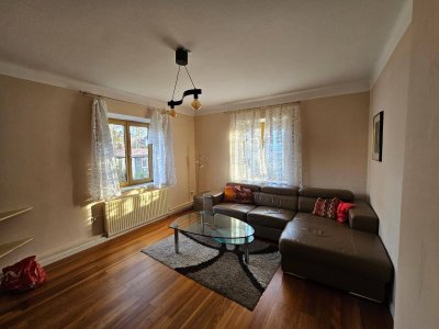 Charmante 2-Zimmer-Altbauwohnung in Salzburg-Gneis – voll möbliert, nahe der Natur (renovierungsbedürftig)