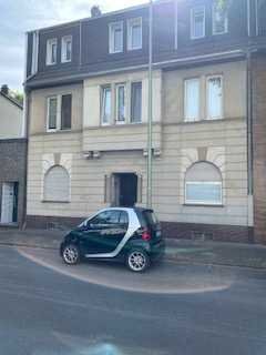 Helle & renovierte  1 Raum Wohnung mit separater  Küche