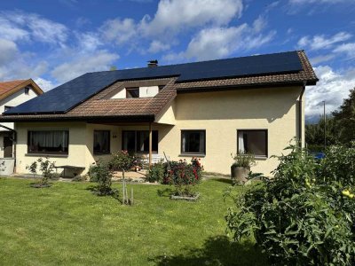 „Zuhause ankommen – Leben, Lieben, Vermieten: Ihr Wohlfühl-Zweifamilienhaus mit Gartenidylle“