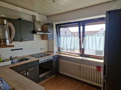Großzügige 4-Zimmer-Wohnung in Aresing zu vermieten!