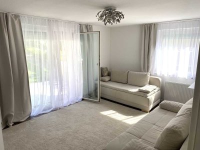 Exklusive, modernisierte 2,5-Raum-Wohnung geh. Innenausstattung EBK in Esslingen