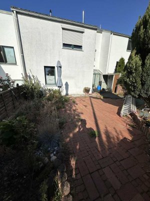 Modernes Reihenmittelhaus mit Kamin und Einbauküche in Alfeld