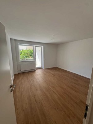 Kernsanierte, moderne 2-Zimmer Wohnung mit Balkon in Hildesheim