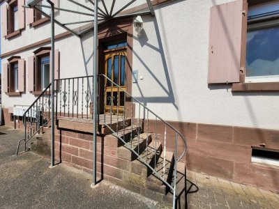 Geräumige 2,5 - Zimmer - Dachgeschosswohnung