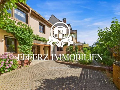 Charakteristisches Haus mit zwei Einheiten, charmantem Innenhof und vielen Möglichkeiten!