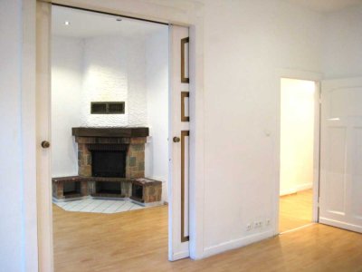 Charmante 3-Raum-Altbauwohnung mit Balkon und Kamin in Duisburg-Hamborn