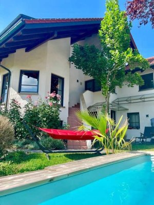 Wohnen wo andere Urlaub machen...tolle Villa für Familie und Beruf in bester Lage in Mittelbiberach