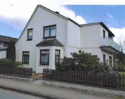 Wohnen & Vermieten unter einem Dach – Mehrfamilienhaus in Achim-Uesen