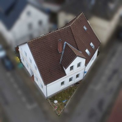 Vollsaniertes Zweifamilienhaus (2 Wohnungen) in bester Lage Bad Salzuflens zu sofort