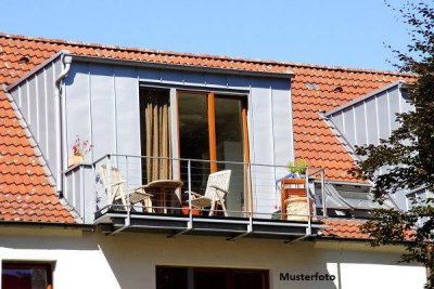 3-Zimmer-Dachgeschoßwohnung mit Balkon