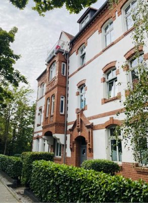2-Zimmer-Wohnung mit Kamin & EBK in zentraler Lage