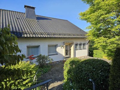Großes Einfamilienhaus mit Einliegerwohnung in Sundern