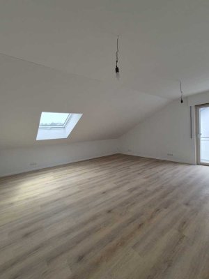 DG Wohnung (97m²) plus Balkon