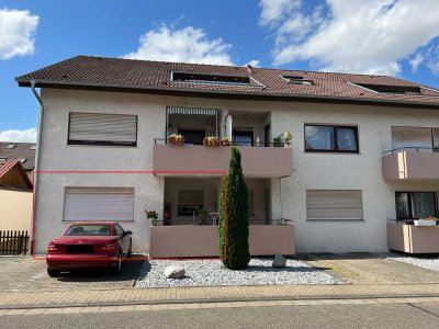 Exklusive Erdgeschosswohnung mit Terrasse, Einbauküche & Stellplatz
