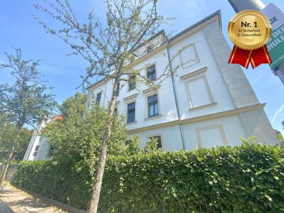 Moderne Wohnung in Renovierung mit neuer Einbauküche mitten in der Dresdner-Neustadt!