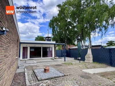 Fertig zum Einzug: Moderner Bungalow mit Solaranlage, Garage, Carport, Sauna, großem Garten in Werne