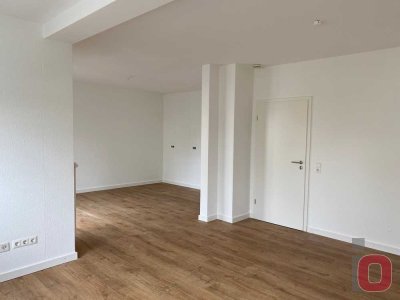 Top renovierte und modernisierte 2-ZKB-Wohnung mit Balkon im 3-Fam.-Haus - Frei ab 01.08.2025