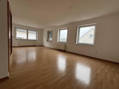 Helle 3-Zimmer Wohnung im 2. OG mit Balkon in Heilbronn-Kirchhausen